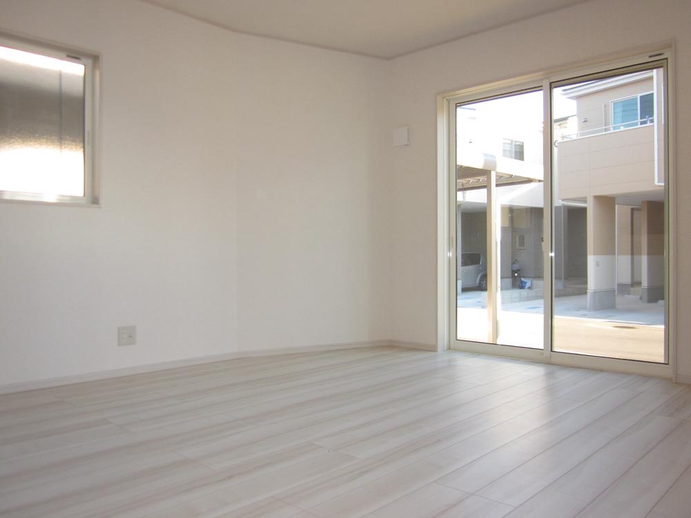 Living. Sunny south-facing living