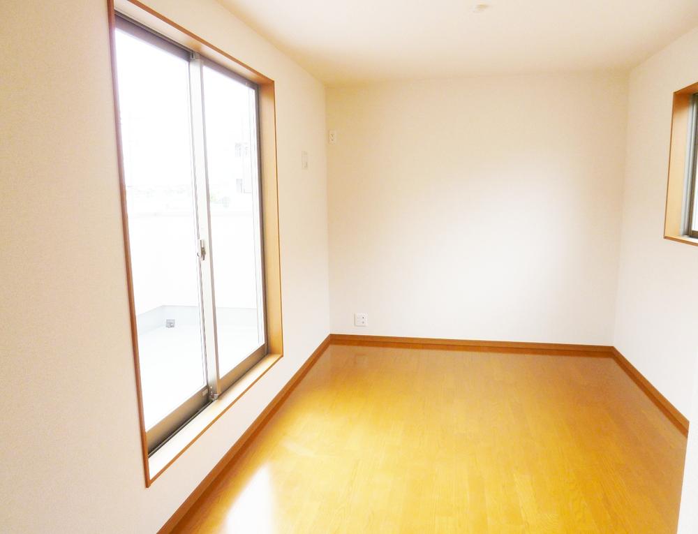 Non-living room. Room (August 2013) Shooting