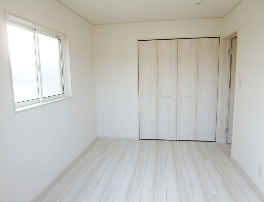 Non-living room. Room (August 2013) Shooting