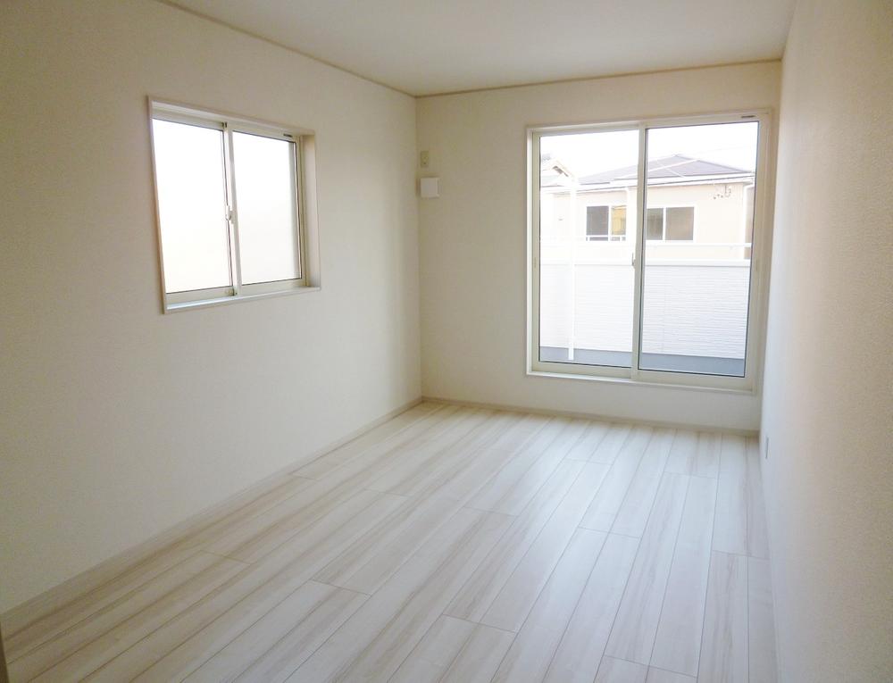 Non-living room. Room (August 2013) Shooting