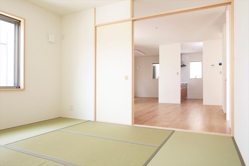 Non-living room. Building B Japanese-style room