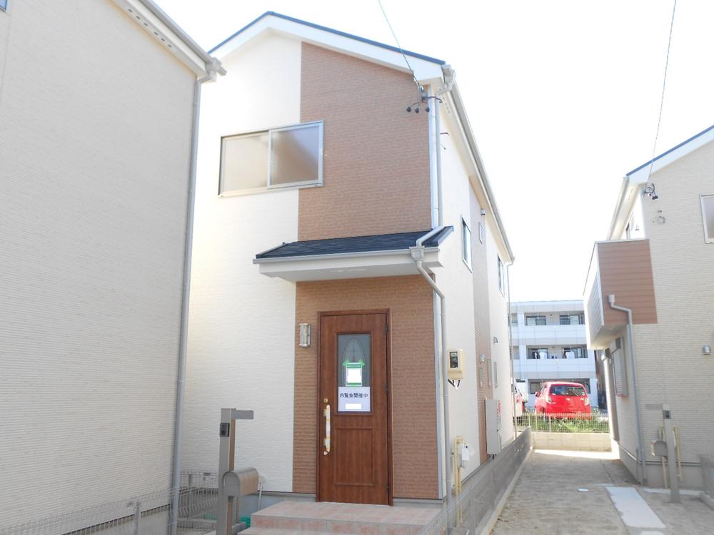 Local appearance photo. Local Photos Complete listing! Preview available! 