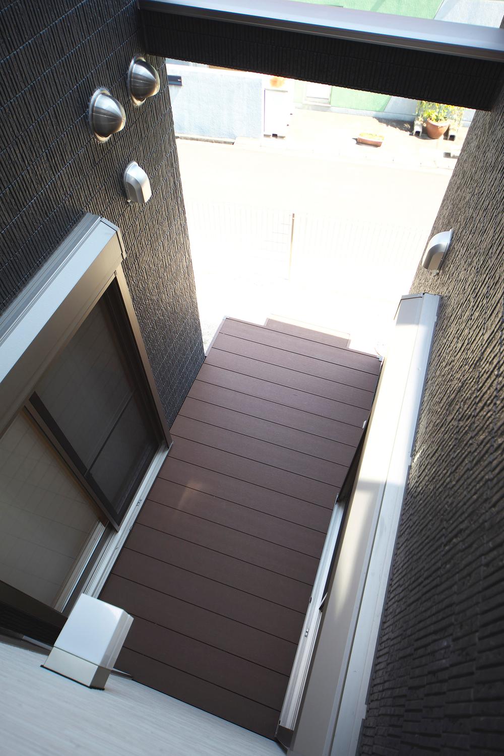 Other. No. 4 place wood deck & atrium