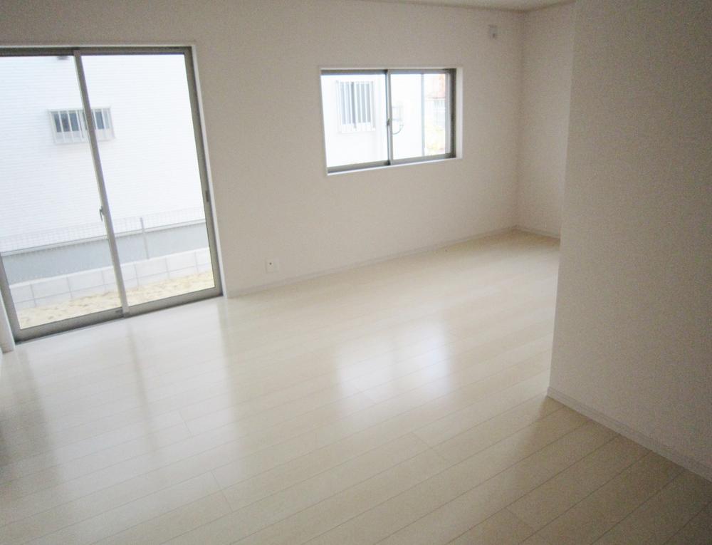 Living. Room (August 2013) Shooting 1 Building