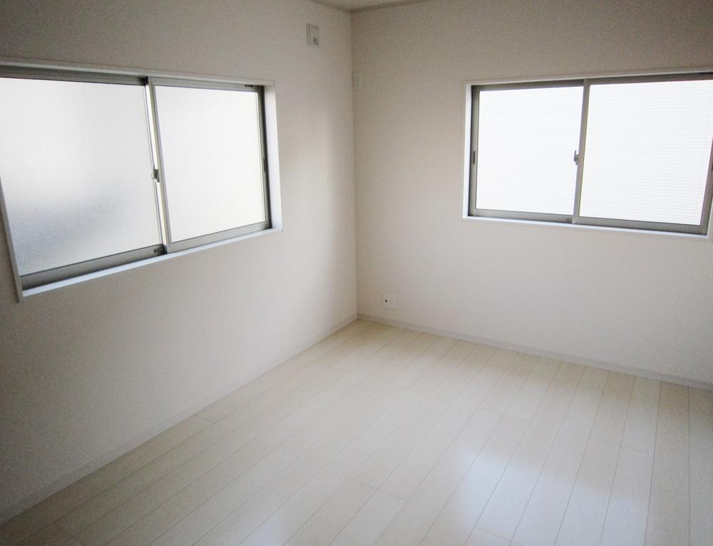 Non-living room. Room (August 2013) Shooting