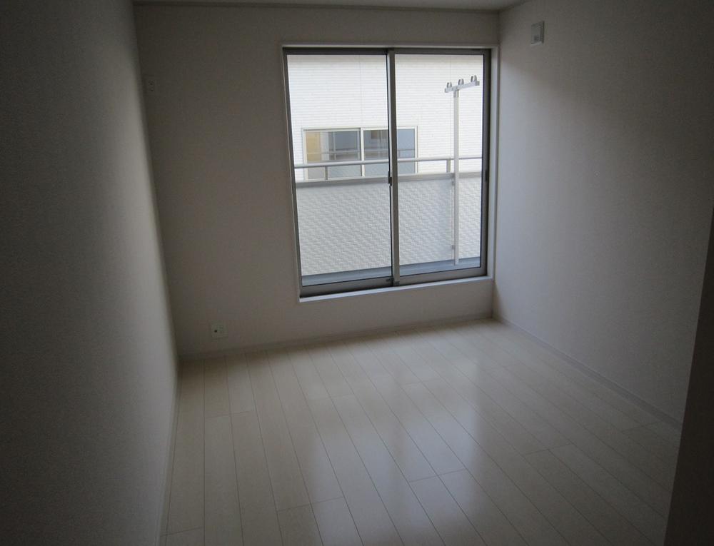 Non-living room. Room (August 2013) Shooting