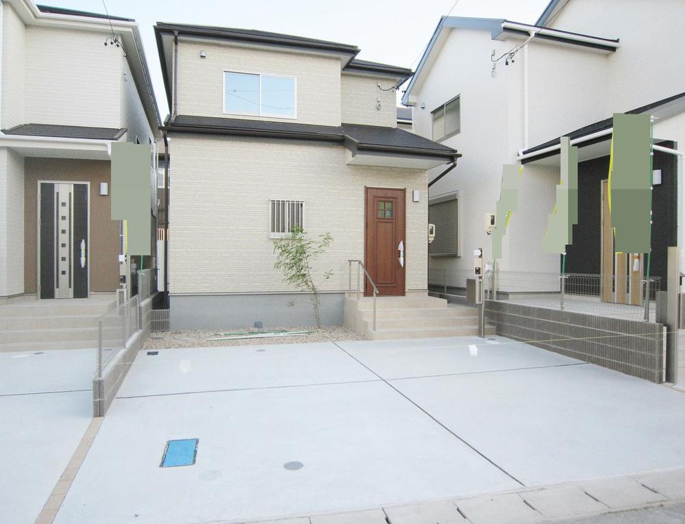 Parking lot. Local (August 2013) Shooting