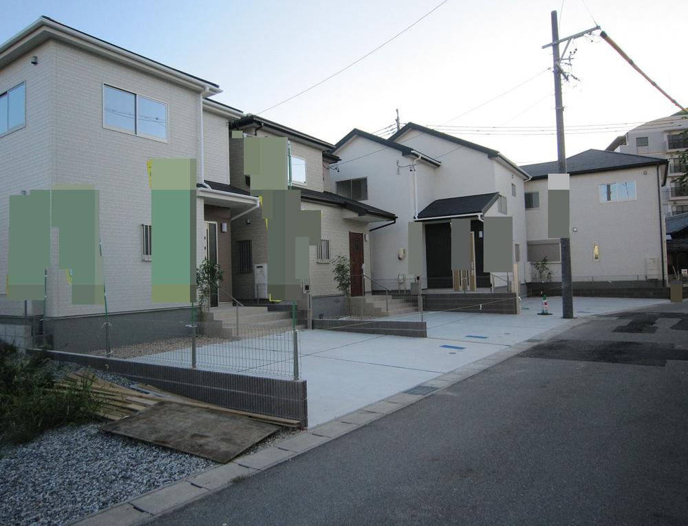 Local photos, including front road. Local (August 2013) Shooting