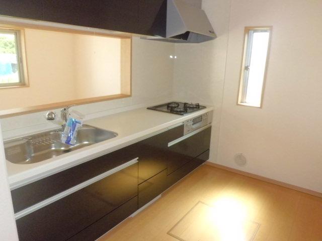 Kitchen. Produce a warm time of face-to-face kitchen family bouncy conversation while cooking