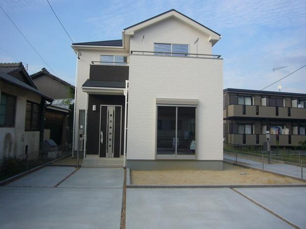 Same specifications photos (appearance). ( Building) same specification