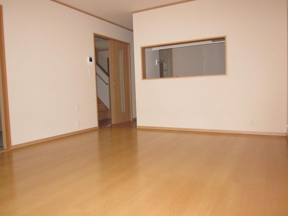 Living. 16 Pledge of south-facing living room