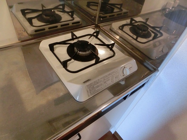Other Equipment. 1 lot gas stoves