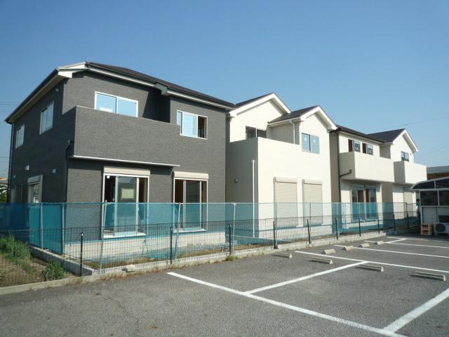 Local appearance photo. Local (10 May 2013) Shooting