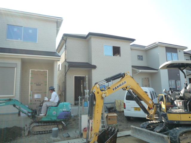 Local appearance photo. Local (10 May 2013) Shooting