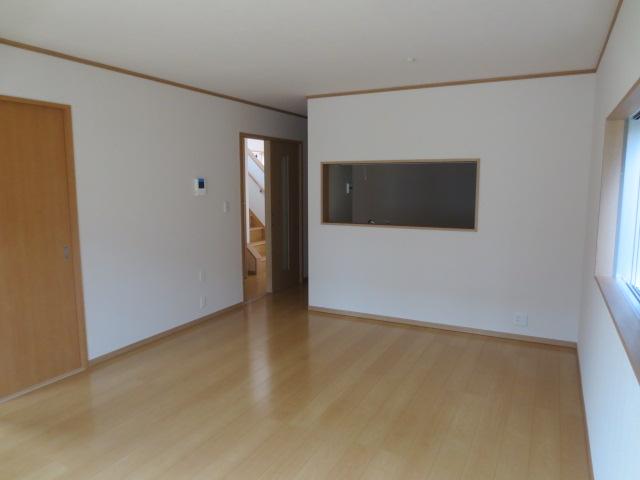 Same specifications photos (living). Same specifications