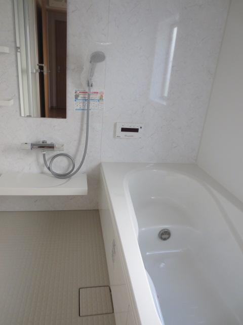 Same specifications photo (bathroom). Same specifications