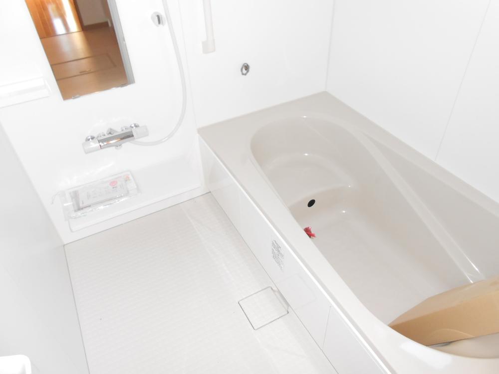 Bathroom. Bathroom dryer with bus