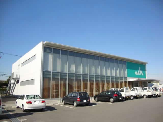 Bank. JA Aichi center Hekinan south to the branch 2300m