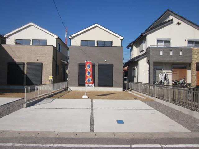 Local photos, including front road. Local (12 May 2013) shooting 1 ・ 2