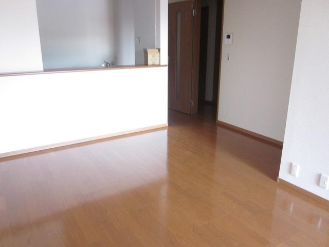 Living. Local (12 May 2013) shooting 2