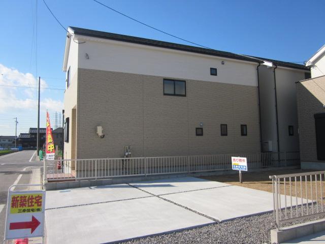 Local appearance photo. Local (12 May 2013) shooting 3