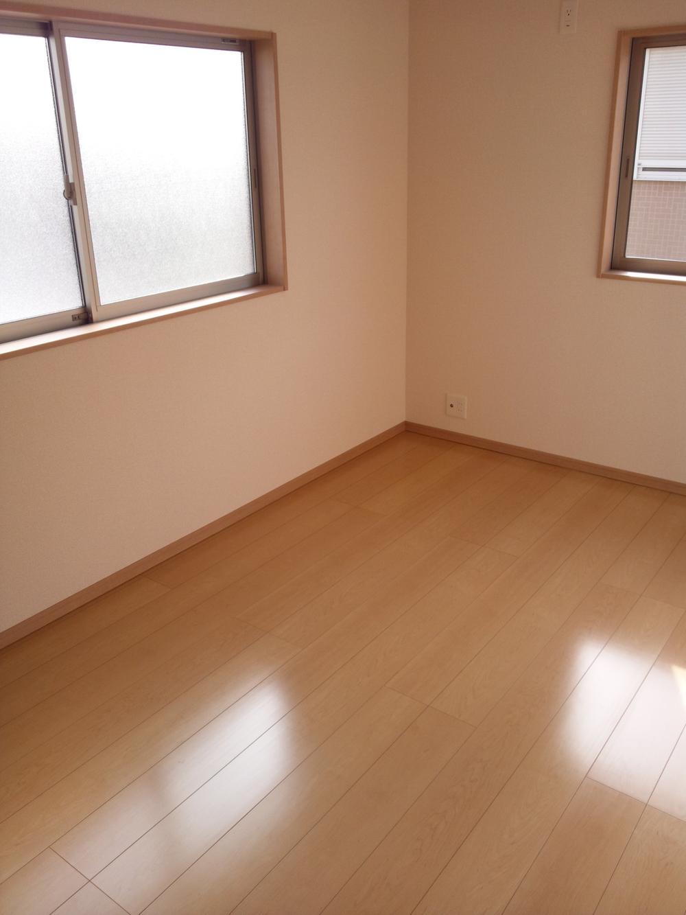 Non-living room. Indoor (November 24, 2013) Shooting