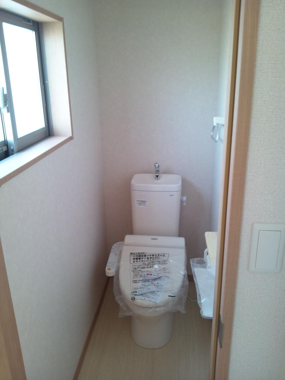 Toilet. Indoor (November 24, 2013) Shooting