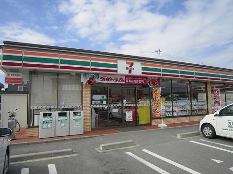 Convenience store. 833m to Seven-Eleven Hekinan Kasuga-cho 3-chome