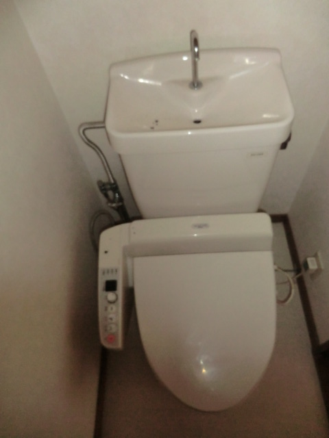 Toilet