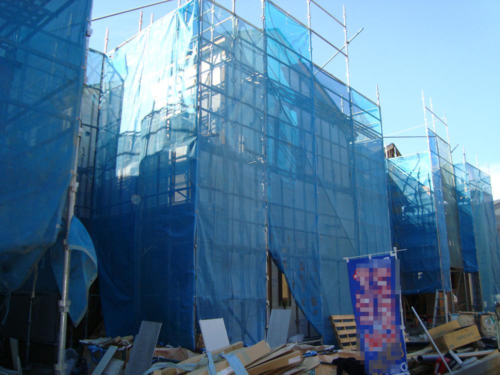 Local appearance photo. Building 2