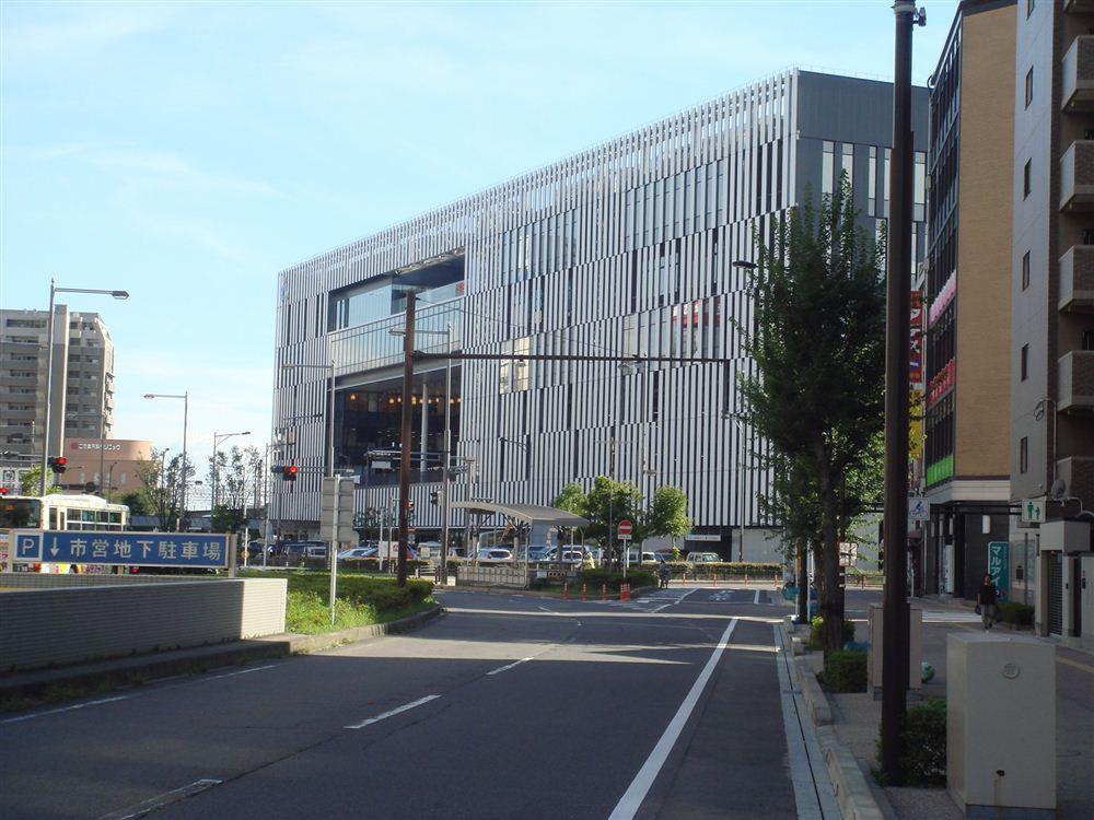 Shopping centre. Owari Ichinomiya until the front of the station building 663m