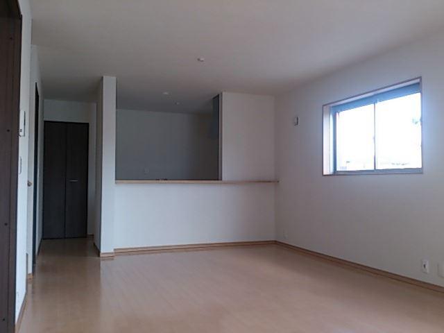 Living. Local (11 May 2013) Shooting