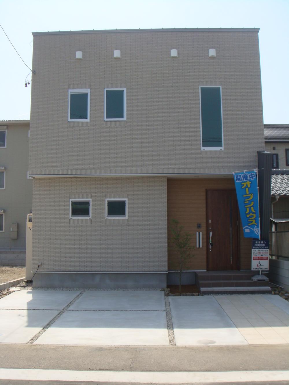 Local appearance photo. Local (10 May 2013) Shooting