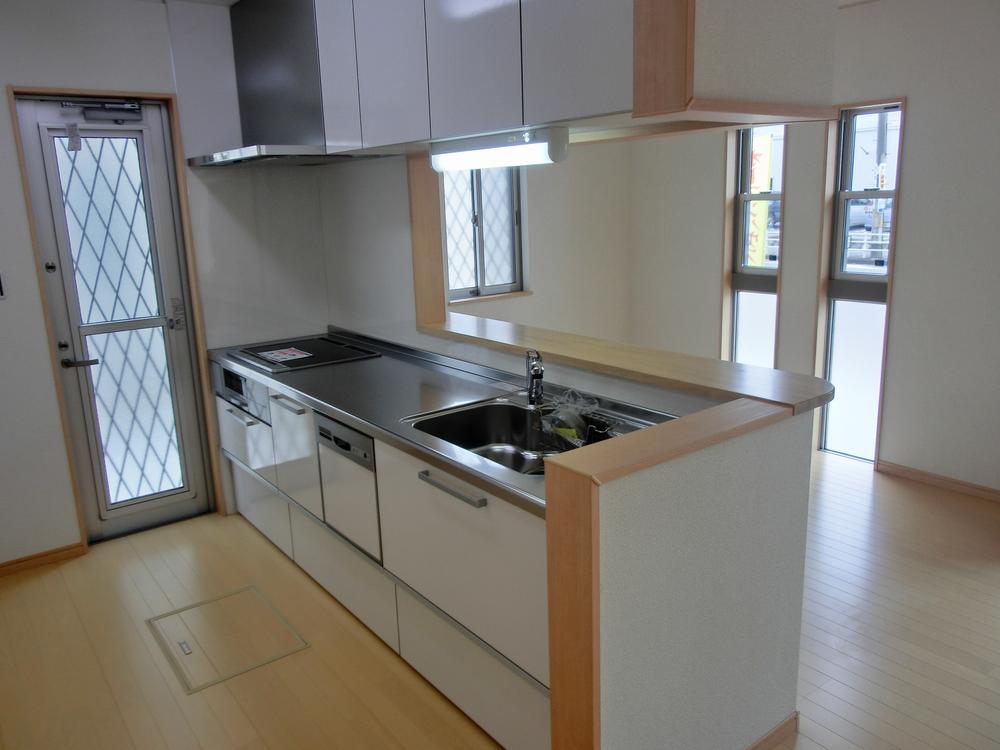 Same specifications photo (kitchen). Counter kitchen dishwasher ・ Ventilation fan is with automatic cleaning function! 