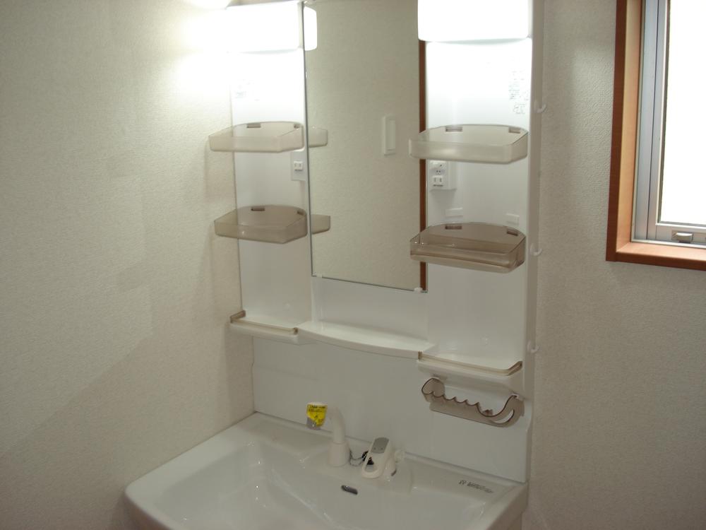 Wash basin, toilet. Construction example photo 
