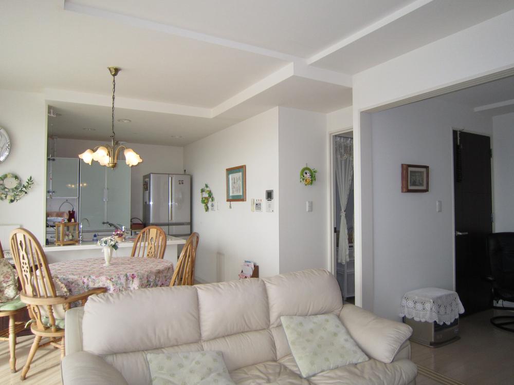 Living. Sunny living-dining. Indoor (12 May 2013) Shooting