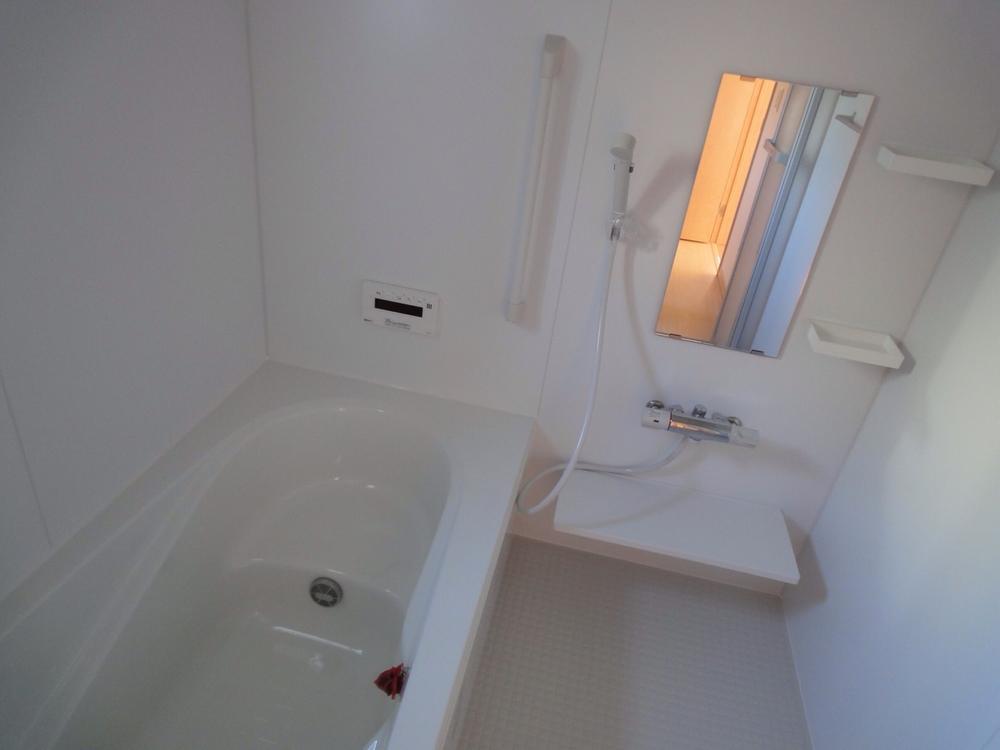 Bathroom. (2013.11.19 shooting)