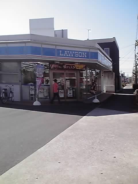 Convenience store. 550m until Lawson Ichinomiya Fuji shop