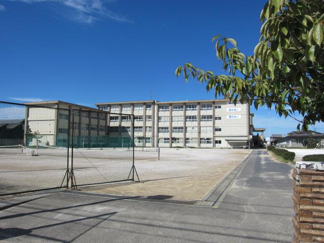 Junior high school. Ichinomiya Tatsuoku until junior high school 967m