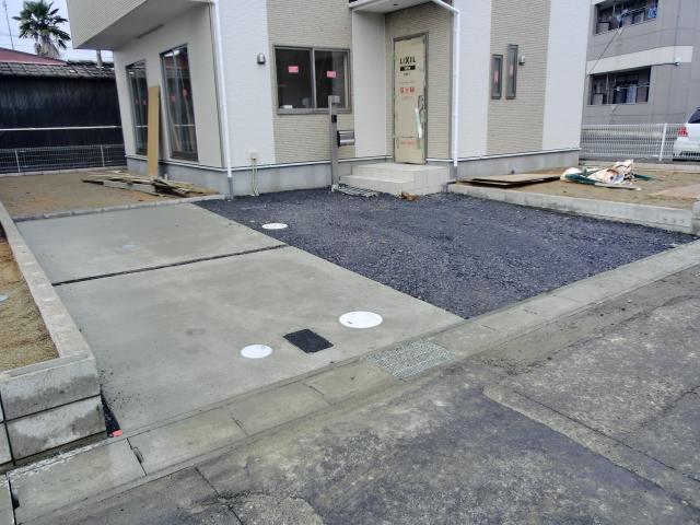 Parking lot. Local (December 10, 2013) Shooting