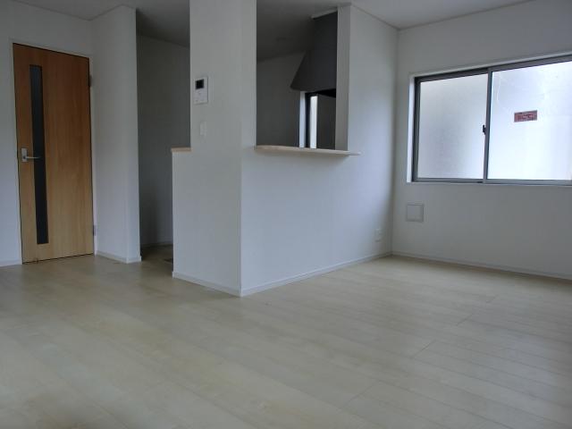 Living. Local (December 10, 2013) Shooting