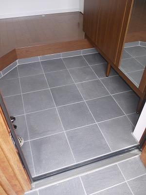 Entrance. Local (July 2012) shooting