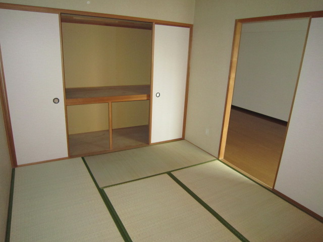 Other room space