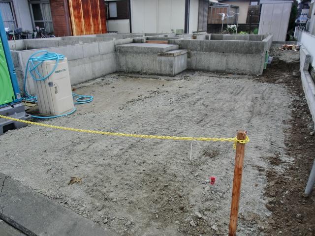 Parking lot. Local (November 28, 2013) Shooting