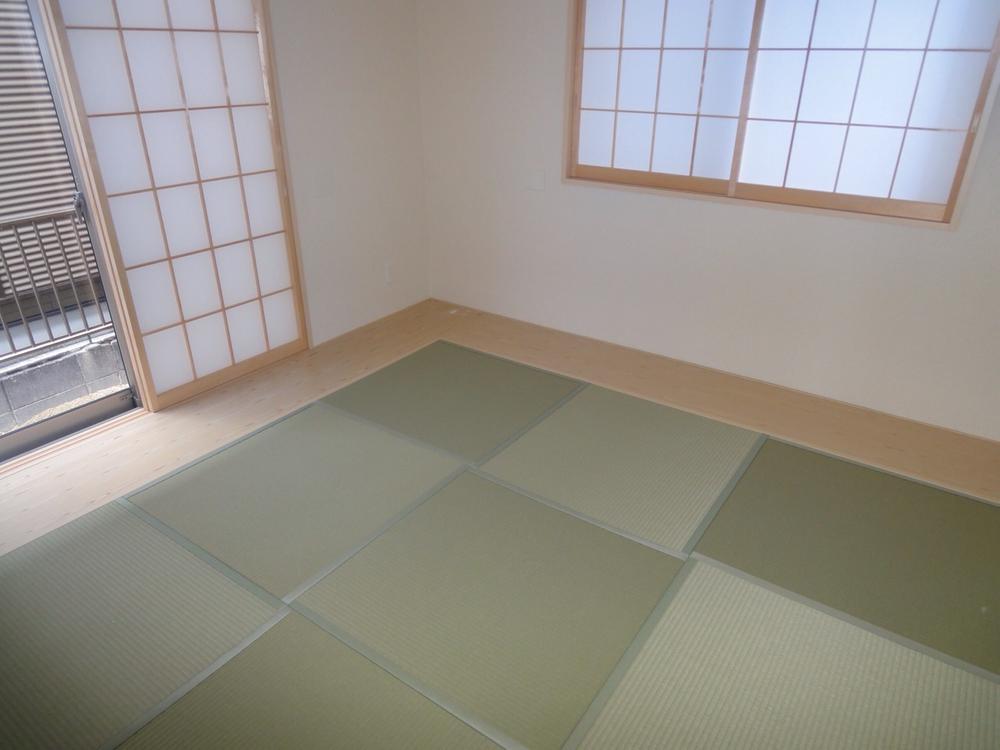 Non-living room. Japanese-style room (2013.11.19 shooting)