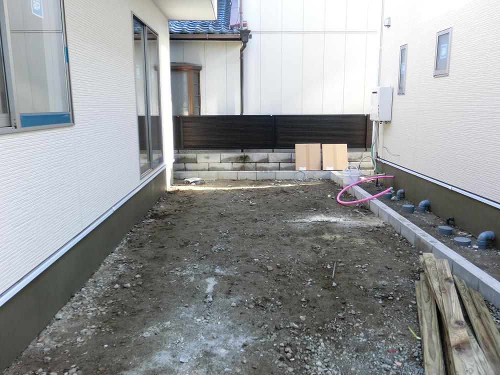 Garden. Local (December 20, 2013) Shooting