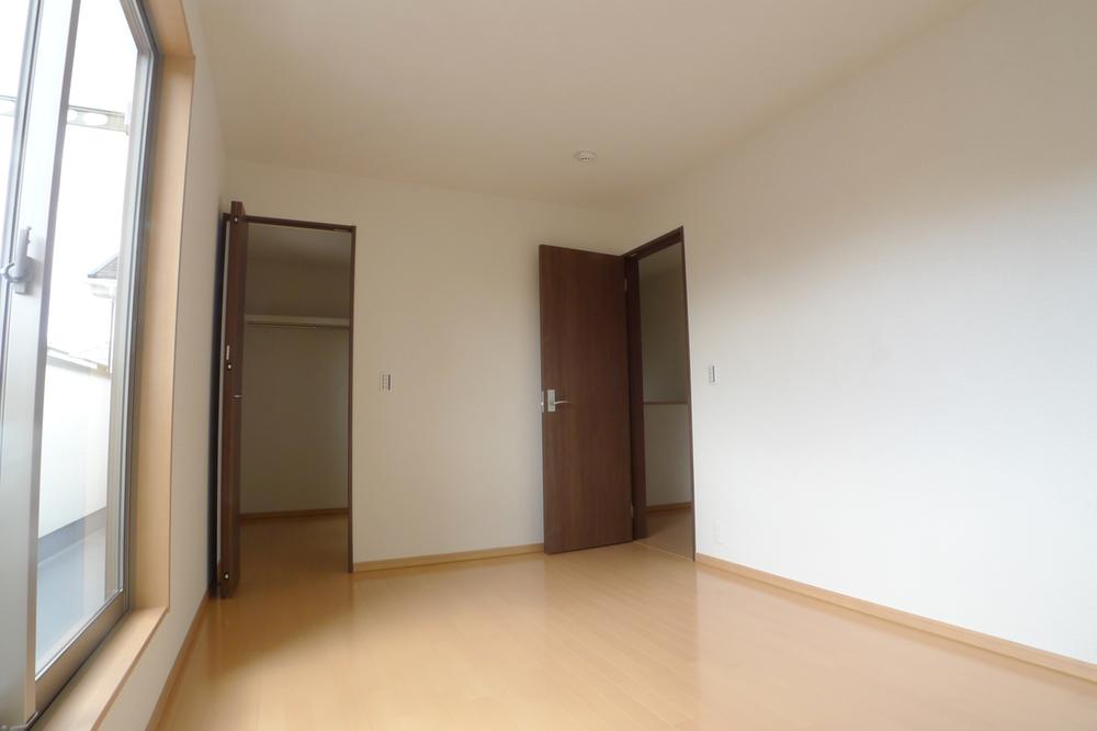 Non-living room. Indoor (10 May 2013) Shooting