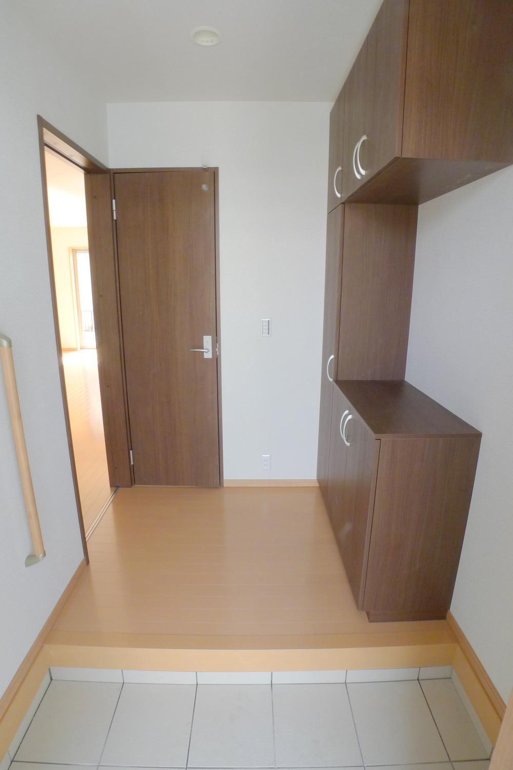 Entrance. Local (10 May 2013) Shooting