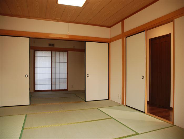 Non-living room. Tatami mat is the sort already Japanese-style room