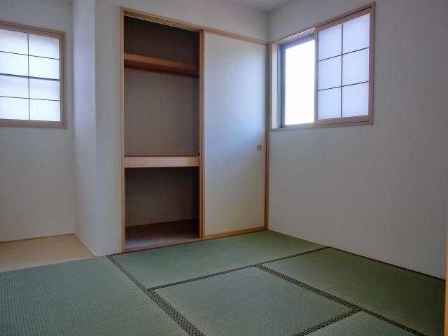 Non-living room. Indoor (December 16, 2013) Shooting